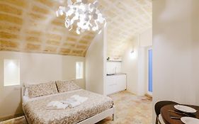 Casa Di Carmezia